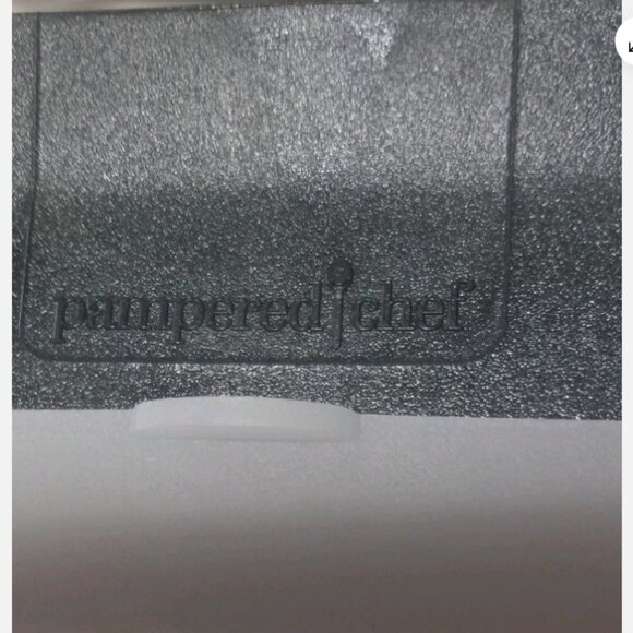 “Pampered Chef Quick Slice #1181 Vegetable & Fruit Slicer – Cuts Easy ¼″ Slices” - Picture 4 of 4